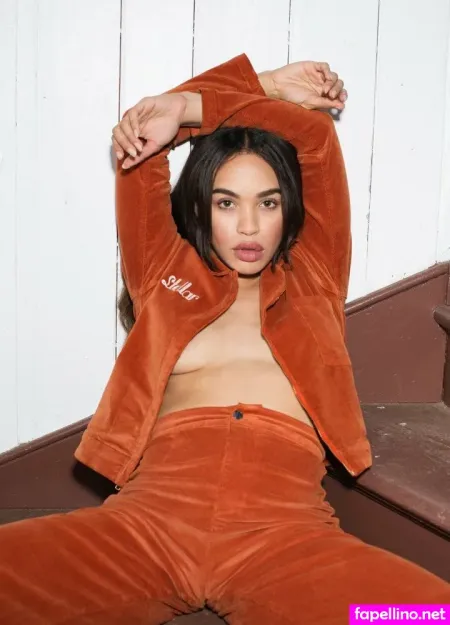 Cleopatra Coleman OnlyFans Thumbnail #2OrVoEQtiz