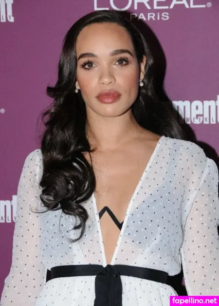 Cleopatra Coleman OnlyFans Thumbnail #teTPFmoy4j