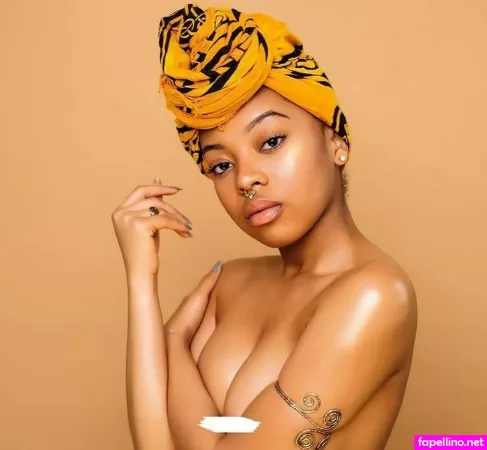 Cleopatra Lee Main Profile Photo