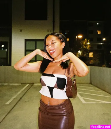 Cleopatra Lee OnlyFans Thumbnail #rn2cCri9Xd