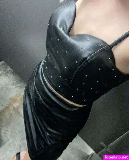 Clever Belle5 OnlyFans Thumbnail #3wRCUJDZbm