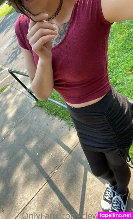 Clewchelle93 OnlyFans Thumbnail #LMRnWYBmUO