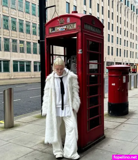 Clotilde Gauneau OnlyFans Thumbnail #R6MppSHvoS