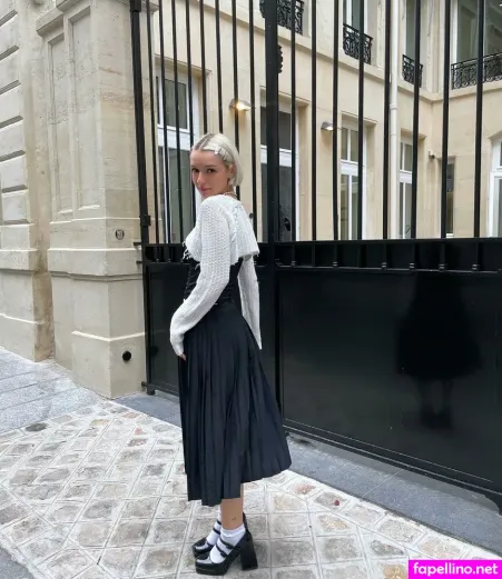 Clotilde Gauneau OnlyFans Thumbnail #UtJtLFgwkW