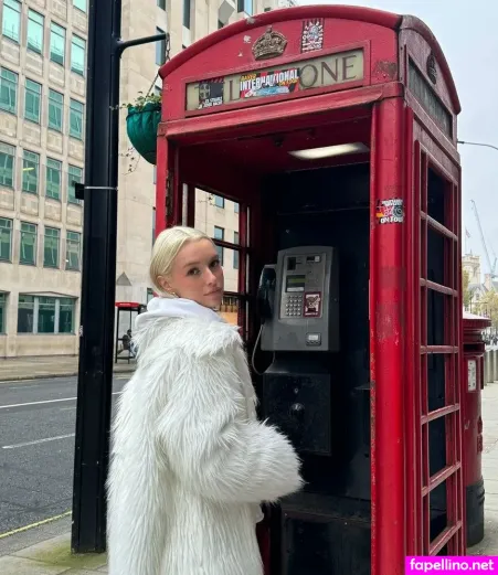 Clotilde Gauneau OnlyFans Thumbnail #xhlJFIGiY0