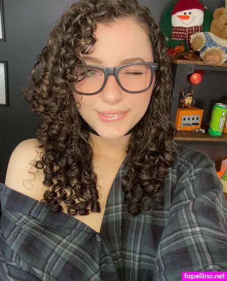 Cloverpaigefree OnlyFans Thumbnail #9Bce2B6QQ9