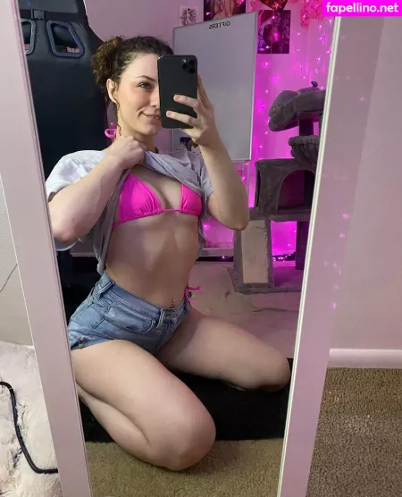 Cloverpaigepremium OnlyFans Thumbnail #Xr25DSg3tM
