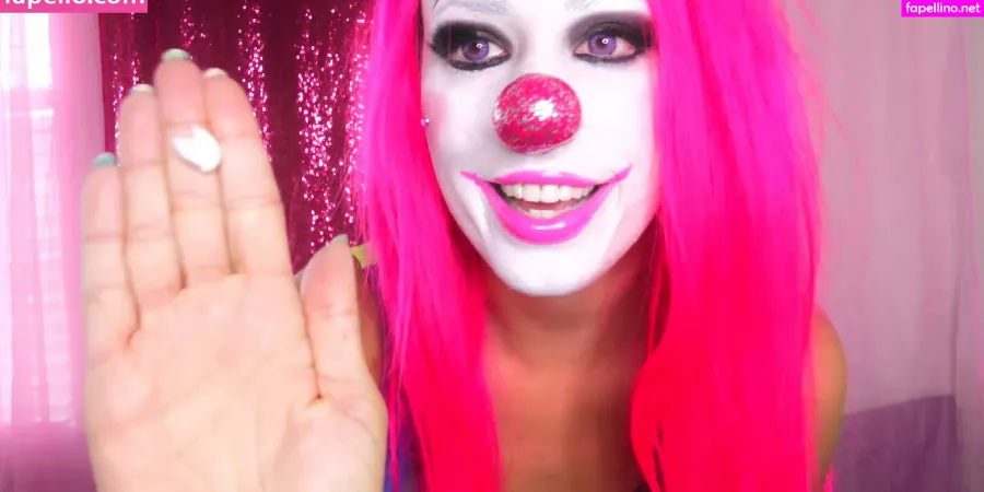 Clown Girls 1 OnlyFans Thumbnail #3YAG3fpeAC