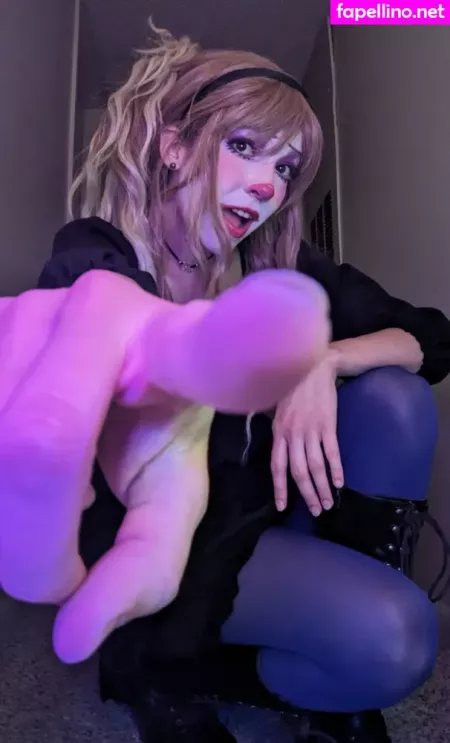 Clown Girls 1 OnlyFans Thumbnail #F0Vif4UXuy