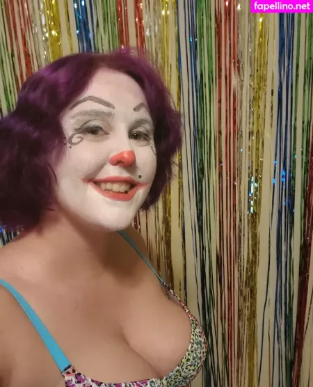 Clowndivax OnlyFans Thumbnail #AJUhEWTZtn