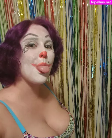 Clowndivax OnlyFans Thumbnail #v2vE9QSide