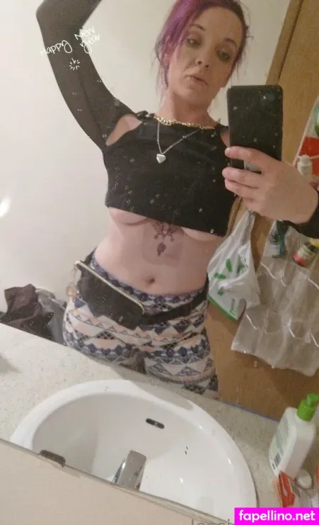 Clownqueen17 OnlyFans Thumbnail #DuPWDWYhKE