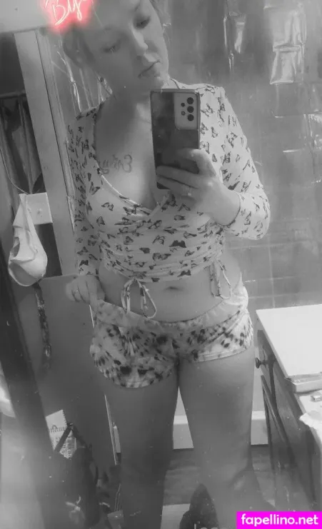 Clownqueen17 OnlyFans Thumbnail #fYgERmewaZ
