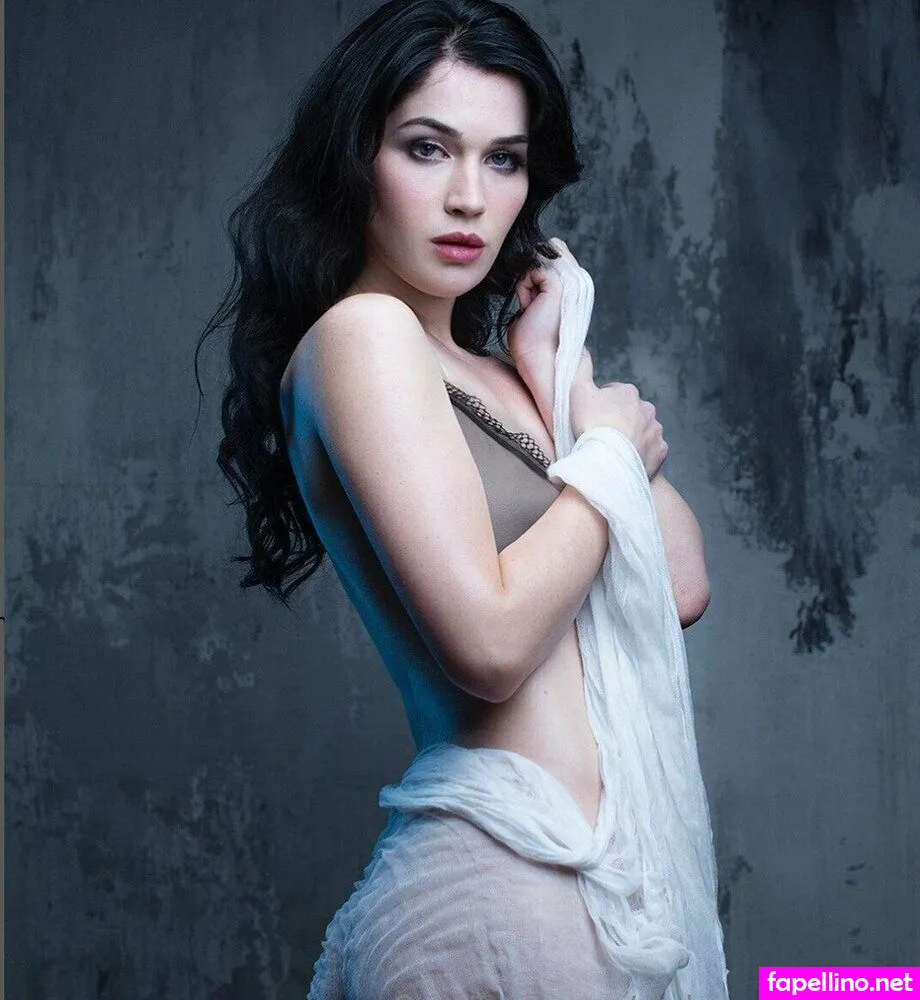 clubevelynclaire, officialevelynclaire Nude Leaked OnlyFans Photo #GbIZPBN3sB