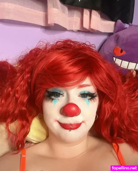 Clussytheclownfree OnlyFans Thumbnail #HRIDo4gHXB