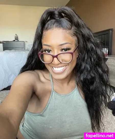 Coco Bee OnlyFans Thumbnail #zUOdNniFKy
