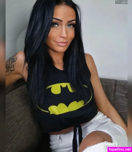 Coco Ciaoman OnlyFans Thumbnail #4BdoIxqrM7