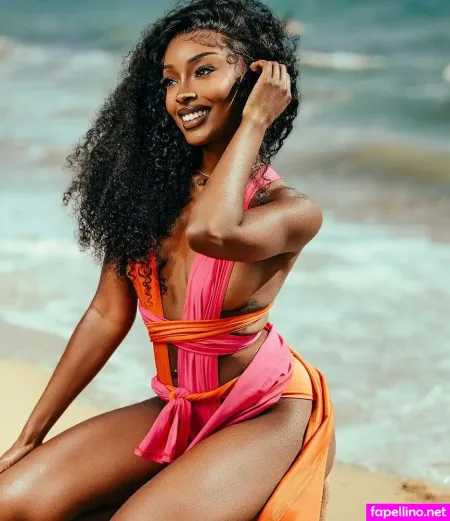 Coco Watson OnlyFans Thumbnail #1Qymc8lqbM