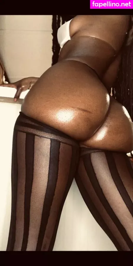 Cocosiimone1 OnlyFans Thumbnail #AHzLaXK8D7
