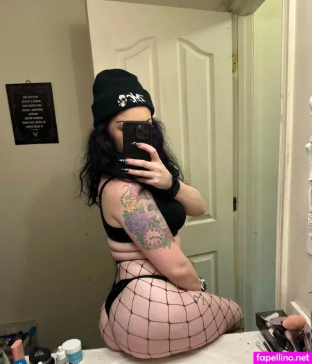 Coffinn Cakes OnlyFans Thumbnail #3j4yfUWJa8