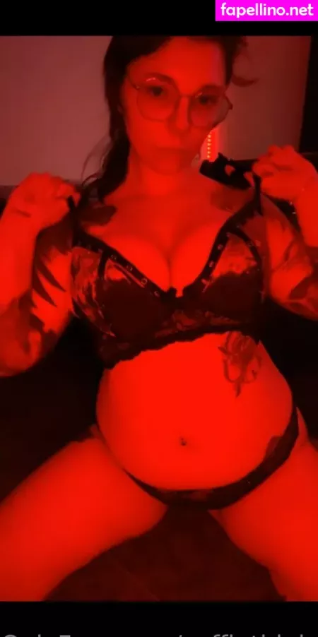 Coffinthighs OnlyFans Thumbnail #oD5vg1dVVS