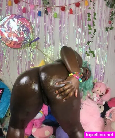 Cola Nash OnlyFans Thumbnail #OQIa6YzL5f