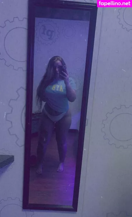 Colette Mae OnlyFans Thumbnail #0Ay4OFDdb7