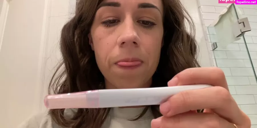 Colleen Ballinger OnlyFans Thumbnail #kAhLro3YXE