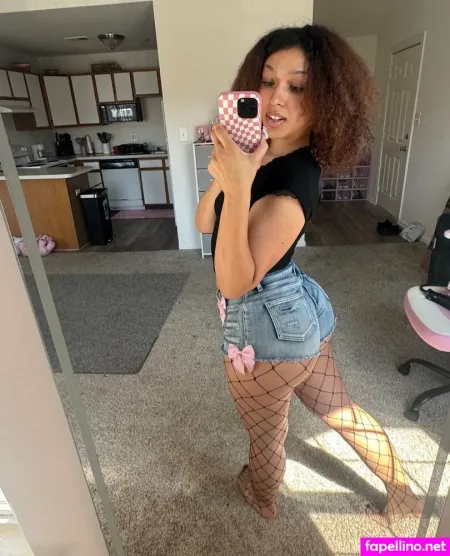 College Kiki OnlyFans Thumbnail #GtCPdtVqs0