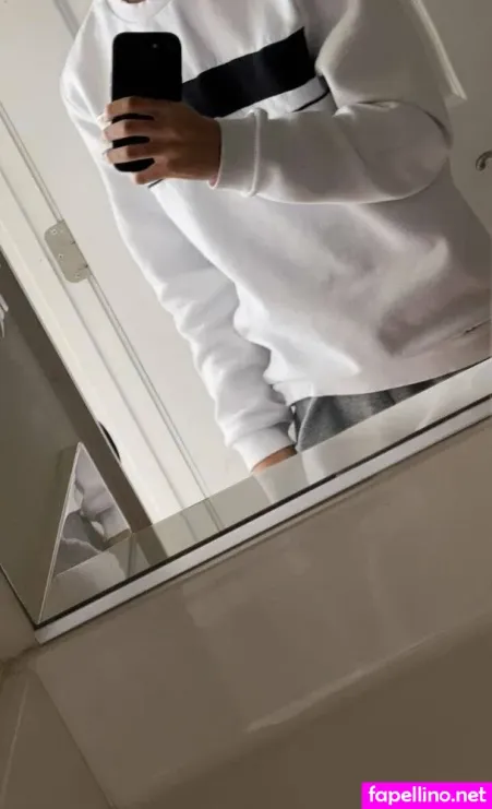 Collegeboyxp OnlyFans Thumbnail #qarwmMkHNW