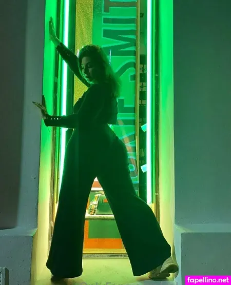 Coloombina OnlyFans Thumbnail #rYxo7vqvqN