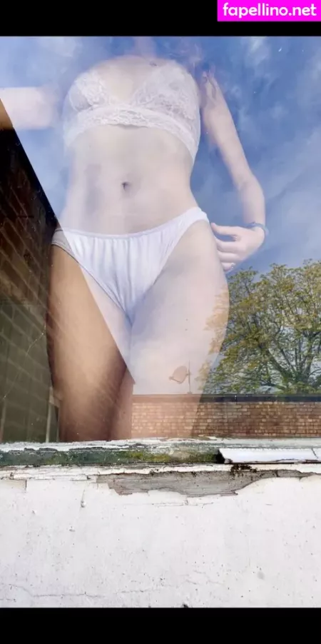 Come Lay With Adile OnlyFans Thumbnail #6FbN3IZE5m