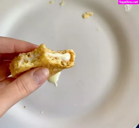 Come Lay With Adile OnlyFans Thumbnail #LLgENOBFrz