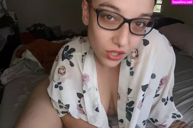 Comeonveronica OnlyFans Thumbnail #UkyGApFkcs