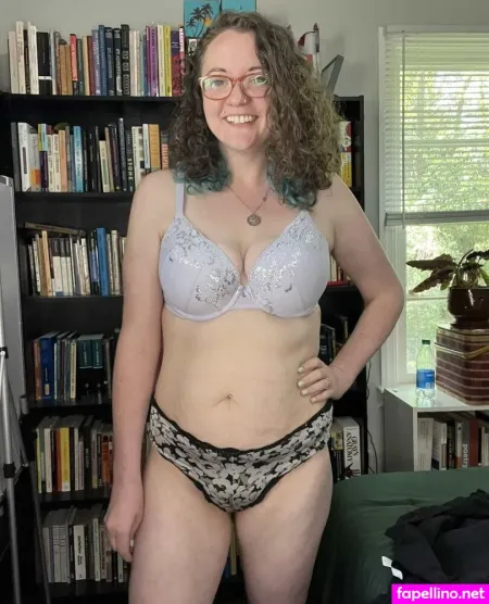 Comfy Karen OnlyFans Thumbnail #HcNxVMCtCn