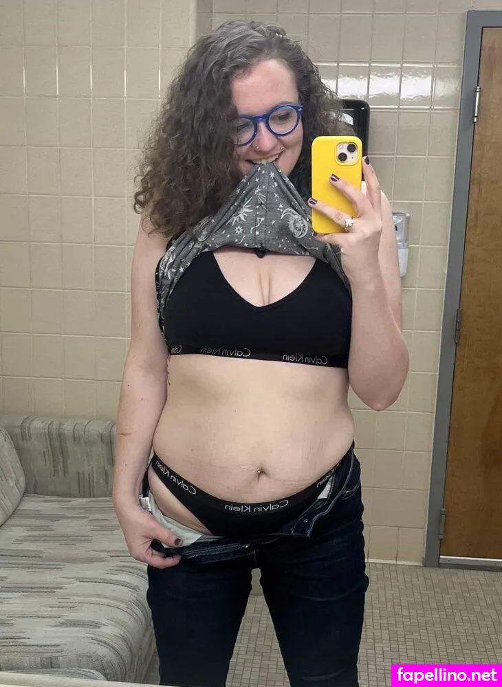 comfykaren, comfykarenxxx, https: Nude Leaked OnlyFans Photo #KVonh0YnK0