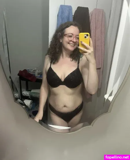 Comfy Karen OnlyFans Thumbnail #VSSMA6Ryln