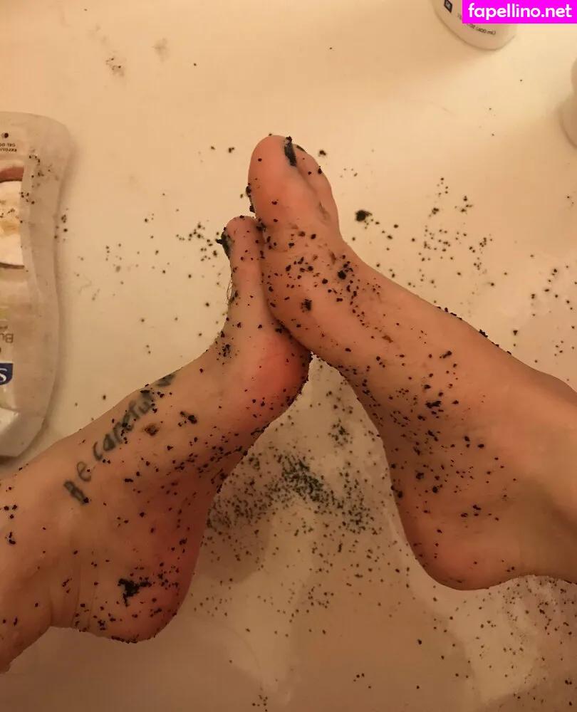 comfyqueen, comfyqueen_ Nude Leaked OnlyFans Photo #emZ6asiWmX