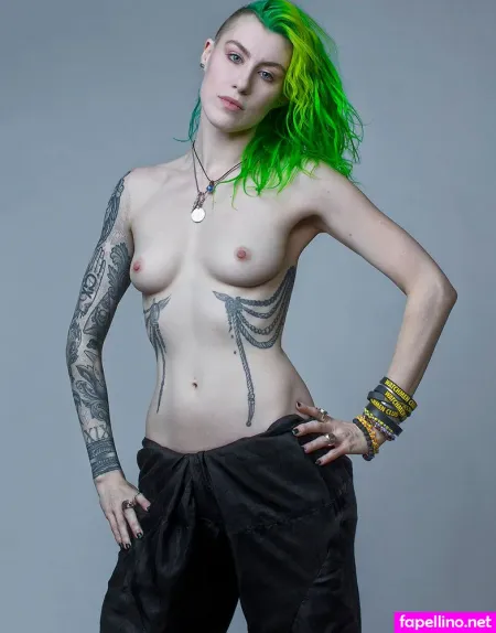 Comicbookgirl19 OnlyFans Thumbnail #FU6WD7Sh9S