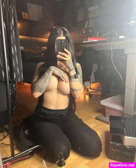 Composeryfree OnlyFans Thumbnail #FOOE1OFboR