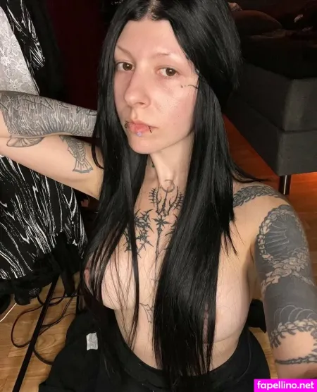 Composeryfree OnlyFans Thumbnail #X05TnynTuS