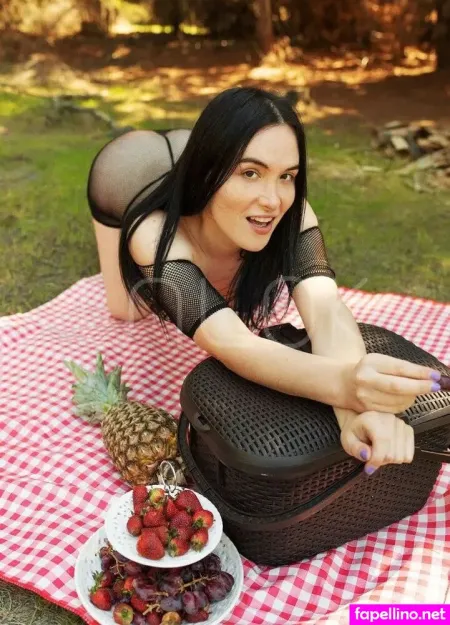 Coni Muno OnlyFans Thumbnail #8KeqdtzjUv