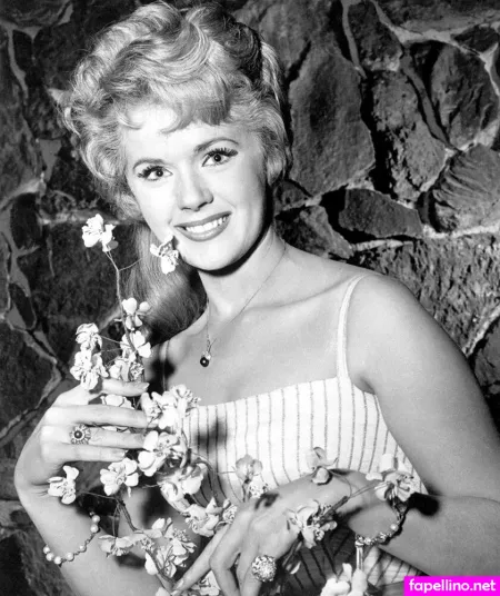 Connie Stevens OnlyFans Thumbnail #EuSsvcUFOP