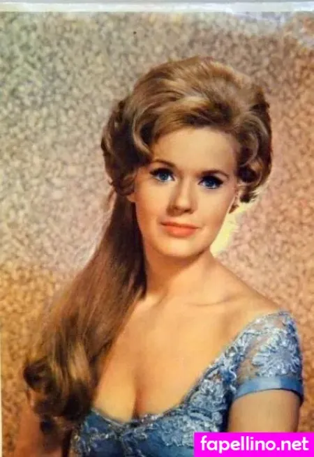 Connie Stevens OnlyFans Thumbnail #nzoQExcW0W