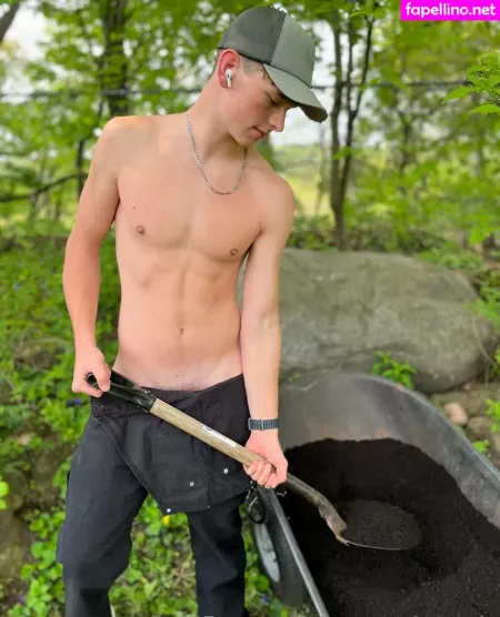 Connor4woods OnlyFans Thumbnail #QNdcLKf0k4