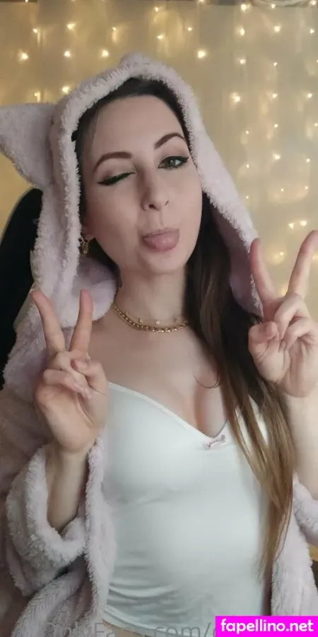 Connyfox OnlyFans Thumbnail #WjOiJhciky