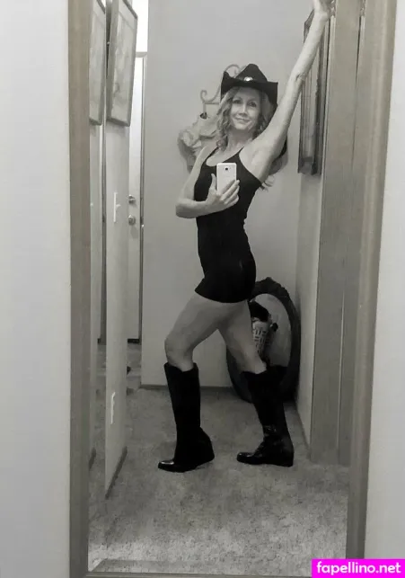 Consciousness OnlyFans Thumbnail #zBIf6WXdJC