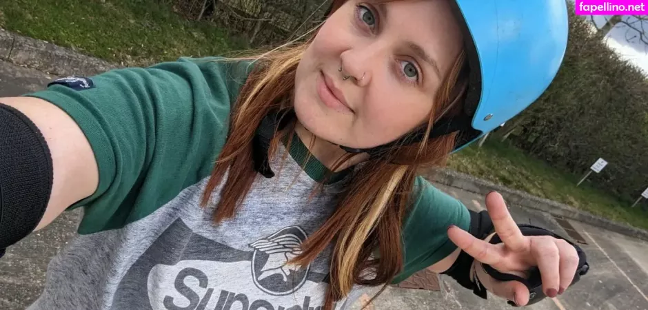 Constanceflame OnlyFans Thumbnail #7ZbDa9KLsA