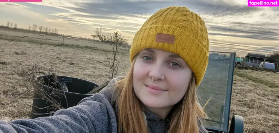 Constanceflame OnlyFans Thumbnail #R5eAgqTca4