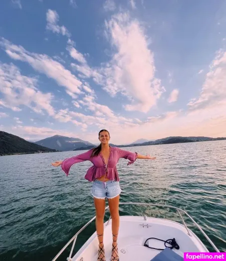 Constanza Cerundolo OnlyFans Thumbnail #rMF71GJXNN